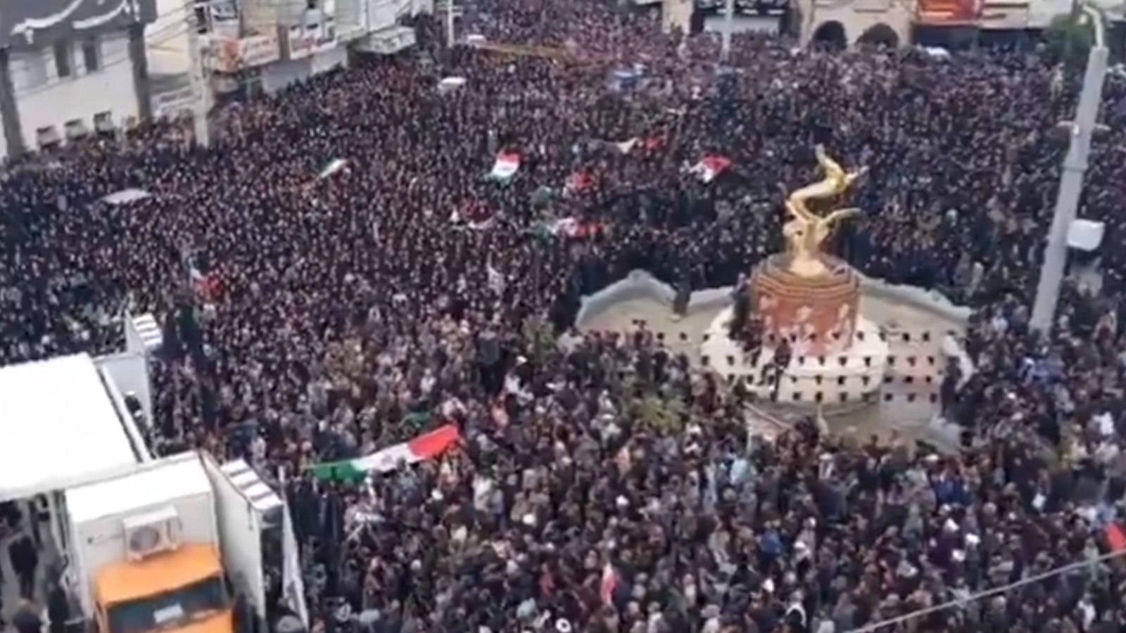 ABD ve İsrail'in katlettiği 160 kız öğrenci için tören!