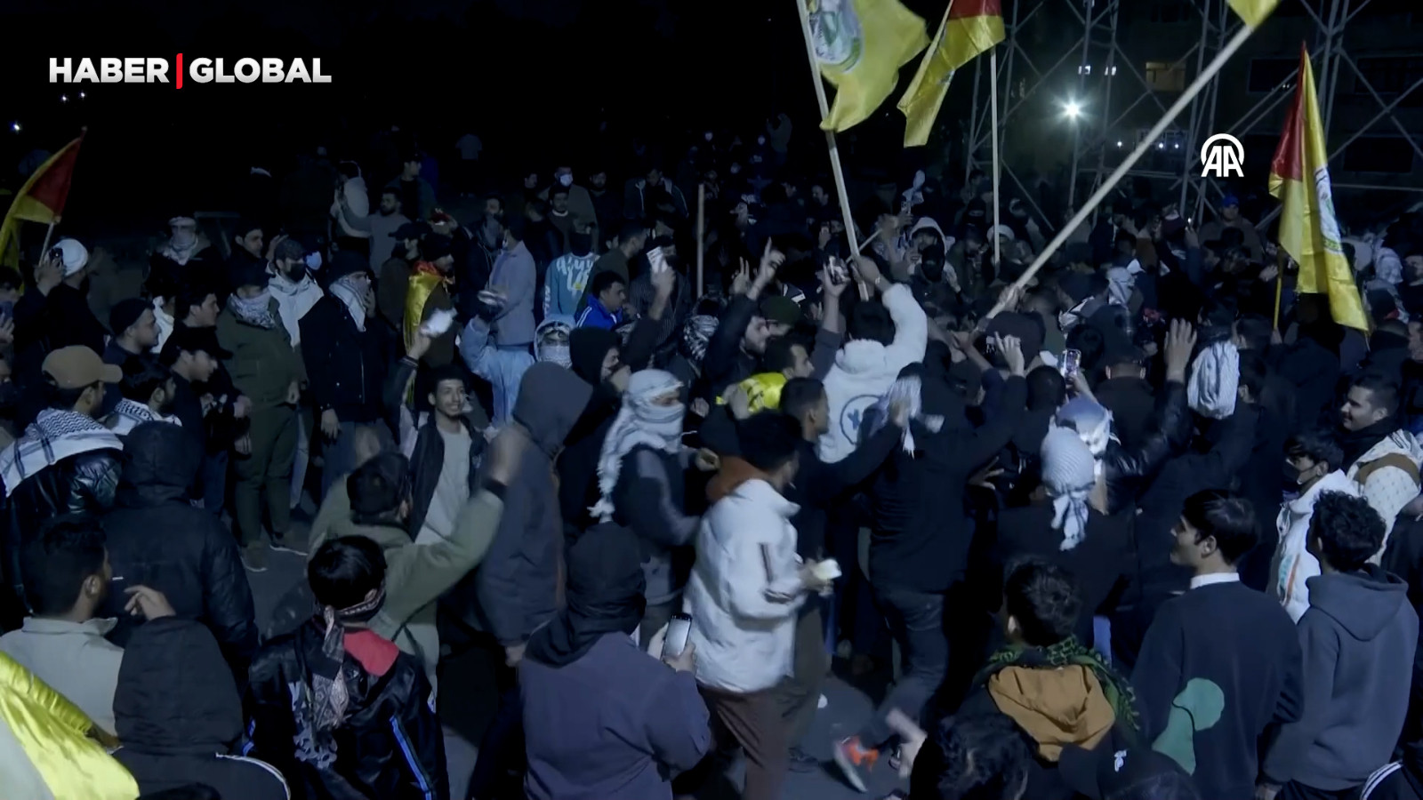 Irak’ın başkenti Bağdat’ta İran lideri Hamaney’in öldürülmesi protesto edildi