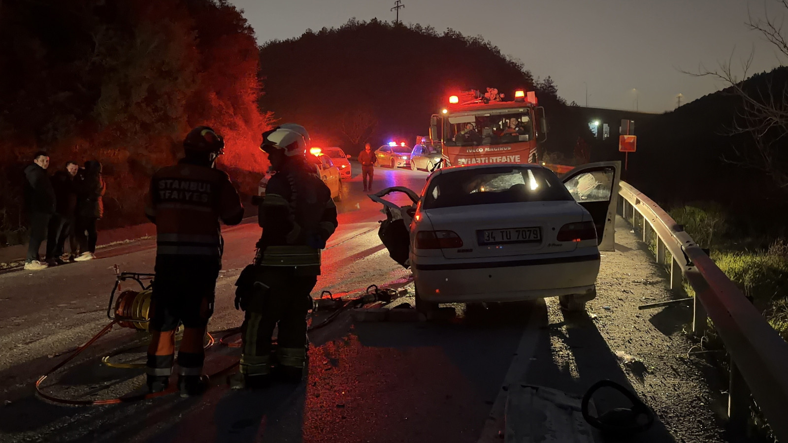 İstanbul'da iftar saatinde korkunç kaza: Ölü ve yaralılar var