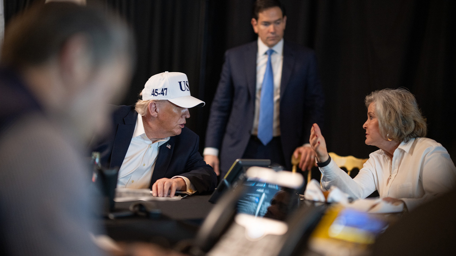 Trump'tan İran açıklaması: Konuşmak istiyorlar, 'çok geç' dedim