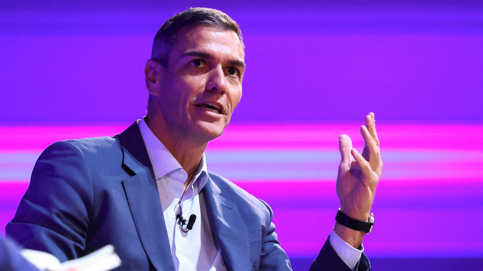 AB'den Trump'ın hedefindeki Sanchez'e destek