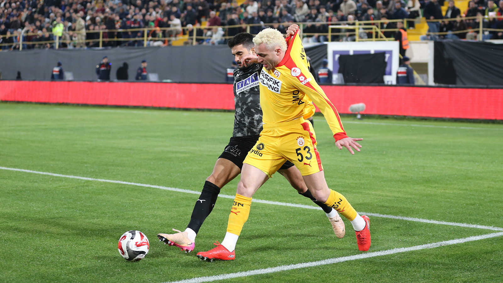 Alanyaspor'dan Galatasaray maçı sonrası hakem isyanı: "Bu nasıl penaltı? Her hafta aynı haksızlık!"