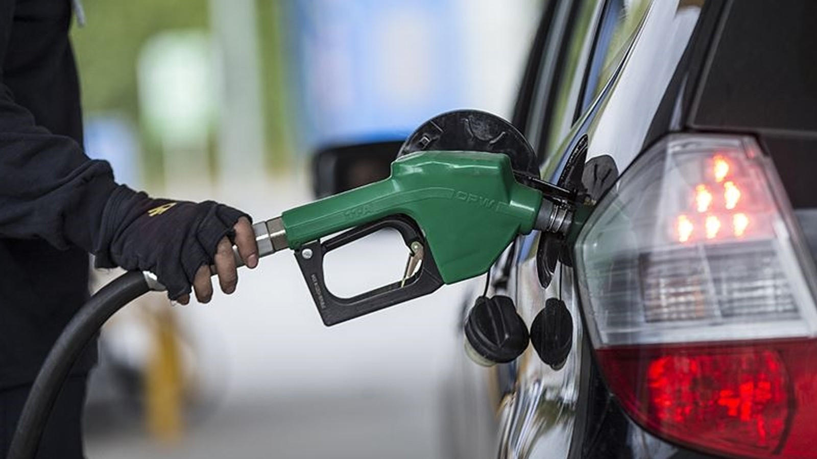 Araç sahiplerine güzel haber! Dev zam iptal edildi