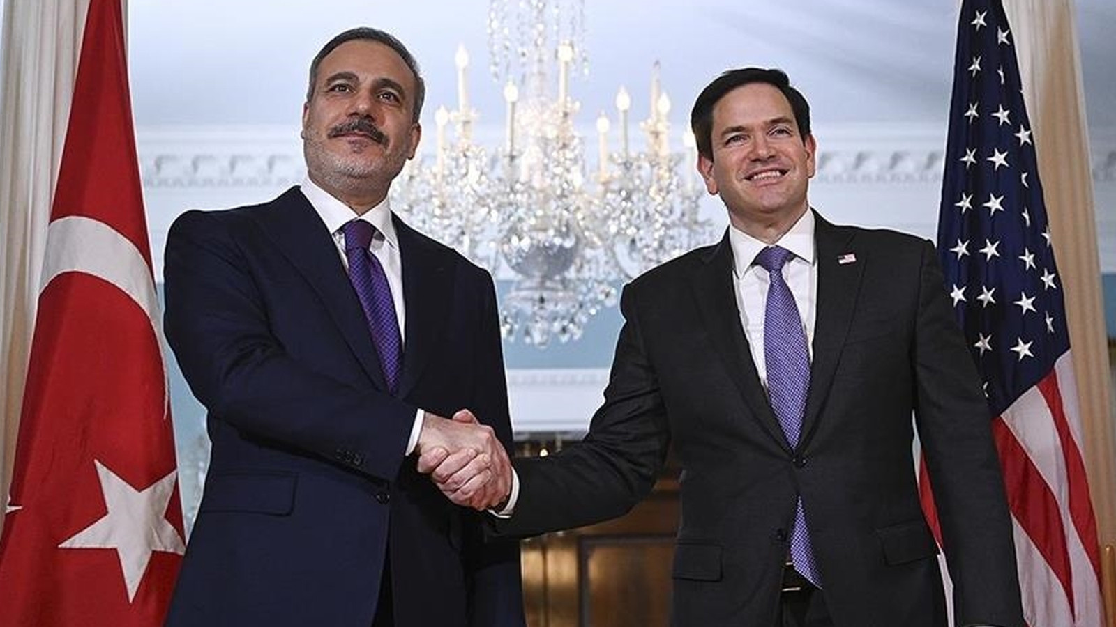 Dışişleri Bakanı Hakan Fidan'dan diplomasi trafiği