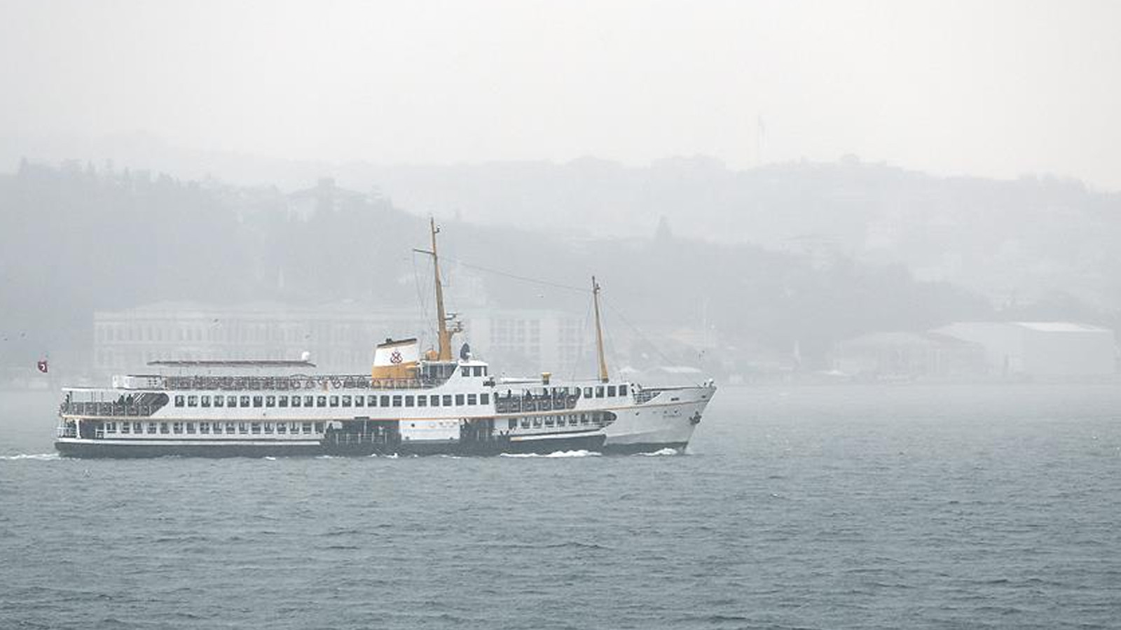 İstanbul'da vapur seferlerine sis engeli