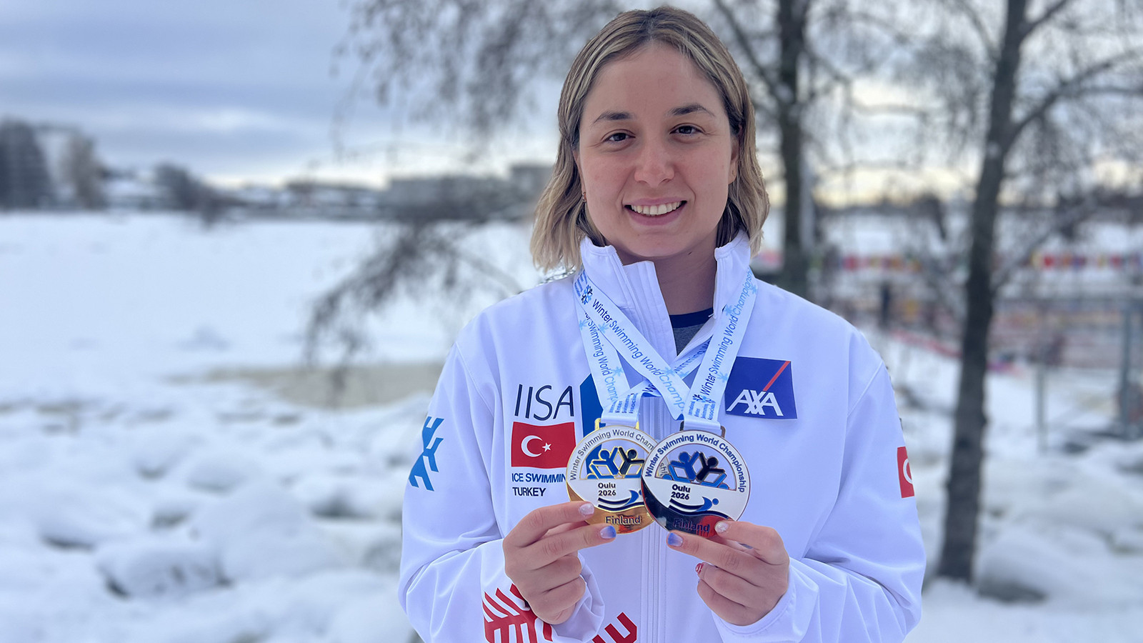 Türk yüzücü Bengisu Avcı, Kış Yüzme Dünya Şampiyonası'nda dünya rekoru kırdı
