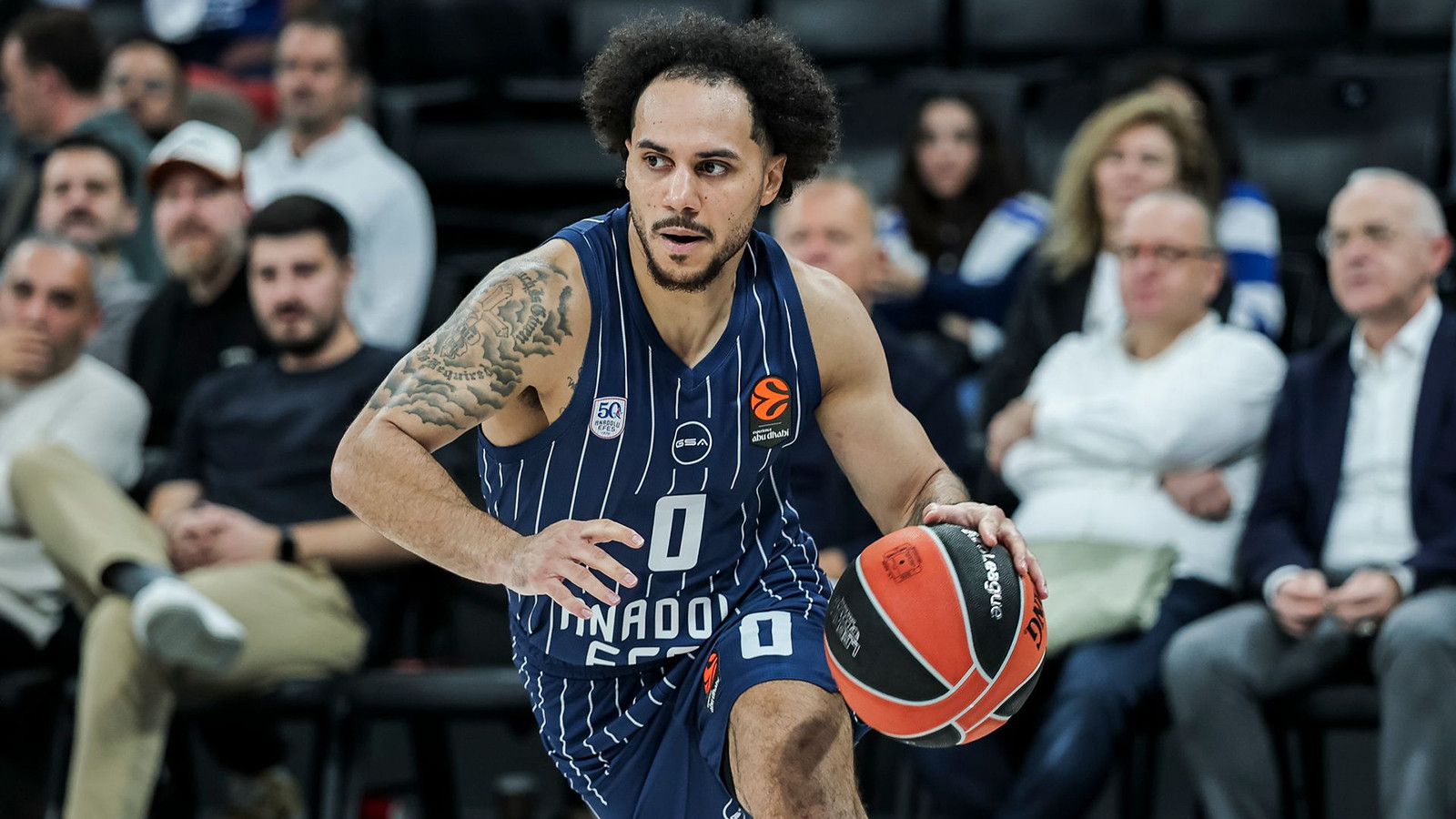 Anadolu Efes'e Shane Larkin'den kötü haber