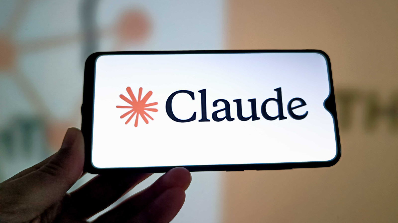 Claude'dan Starlink’e: ABD-İsrail ve İran arasındaki savaşın dijital silahları