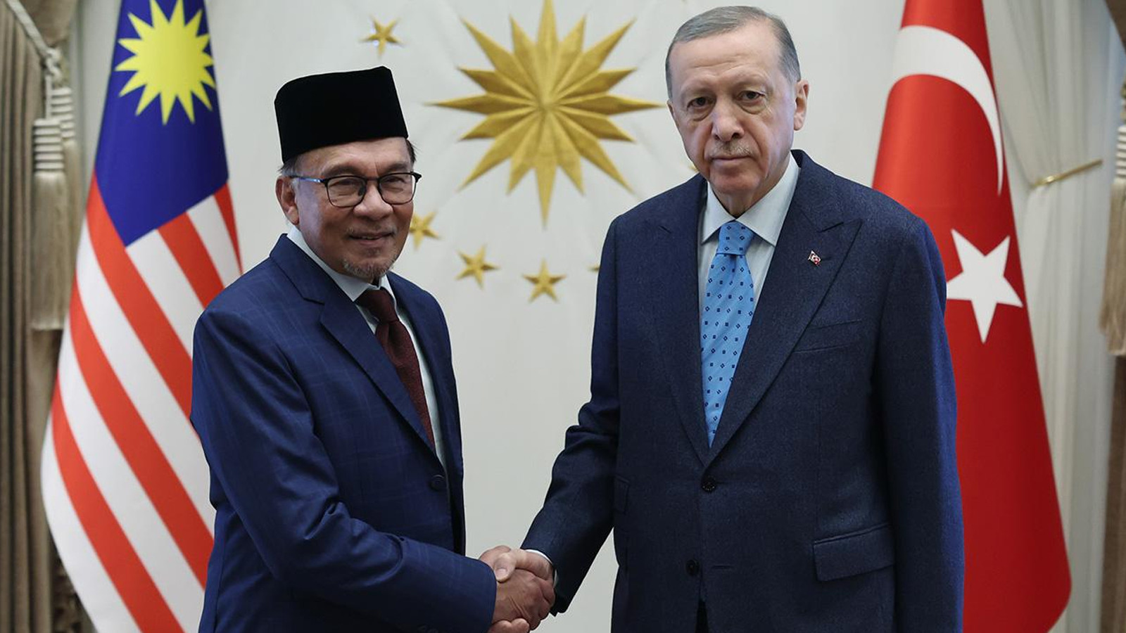 Cumhurbaşkanı Erdoğan, Malezya Başbakanı ile görüştü