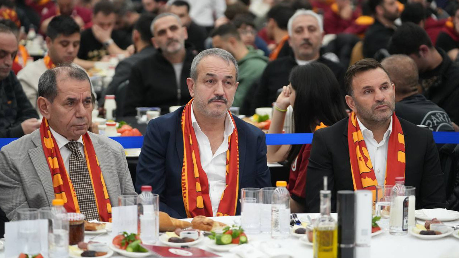 Dursun Özbek ve Okan Buruk iftarda söz verdi