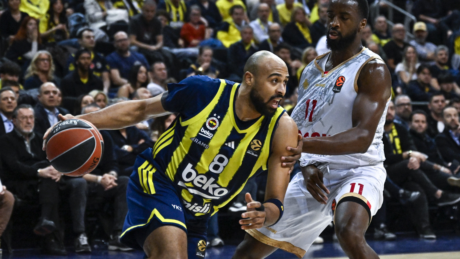 Fenerbahçe 18 sayı fark attı, 9'da 9 yaptı