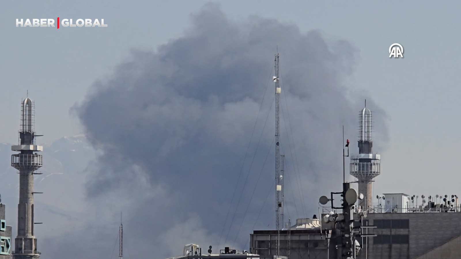 İsrail'in saldırı duyurusunun ardından Tahran'da yeni patlamalar meydana geldi