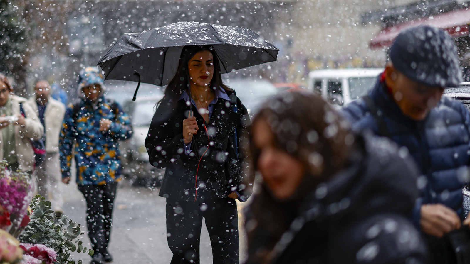 Kar dalgası geri dönüyor: Meteoroloji 36 il için alarm verdi: Donacağız
