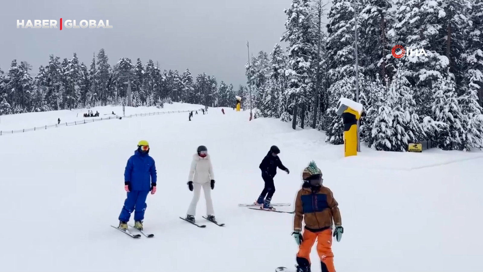 Kars'ta kayak sezonu Nisan'a uzadı