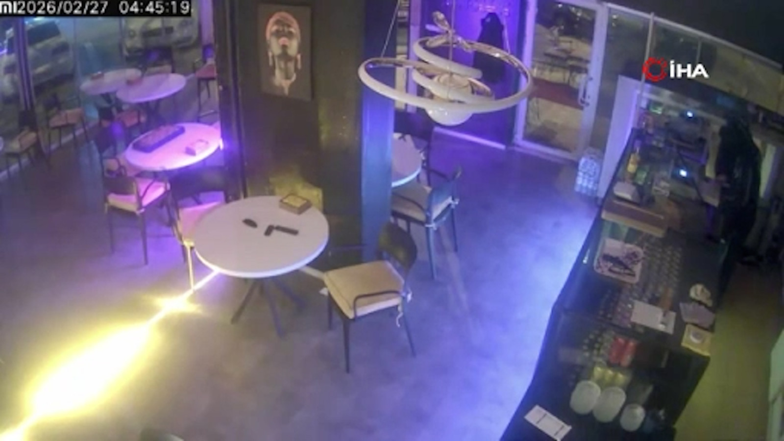 Kayseri'de kafe hırsızı böyle görüntülendi! 