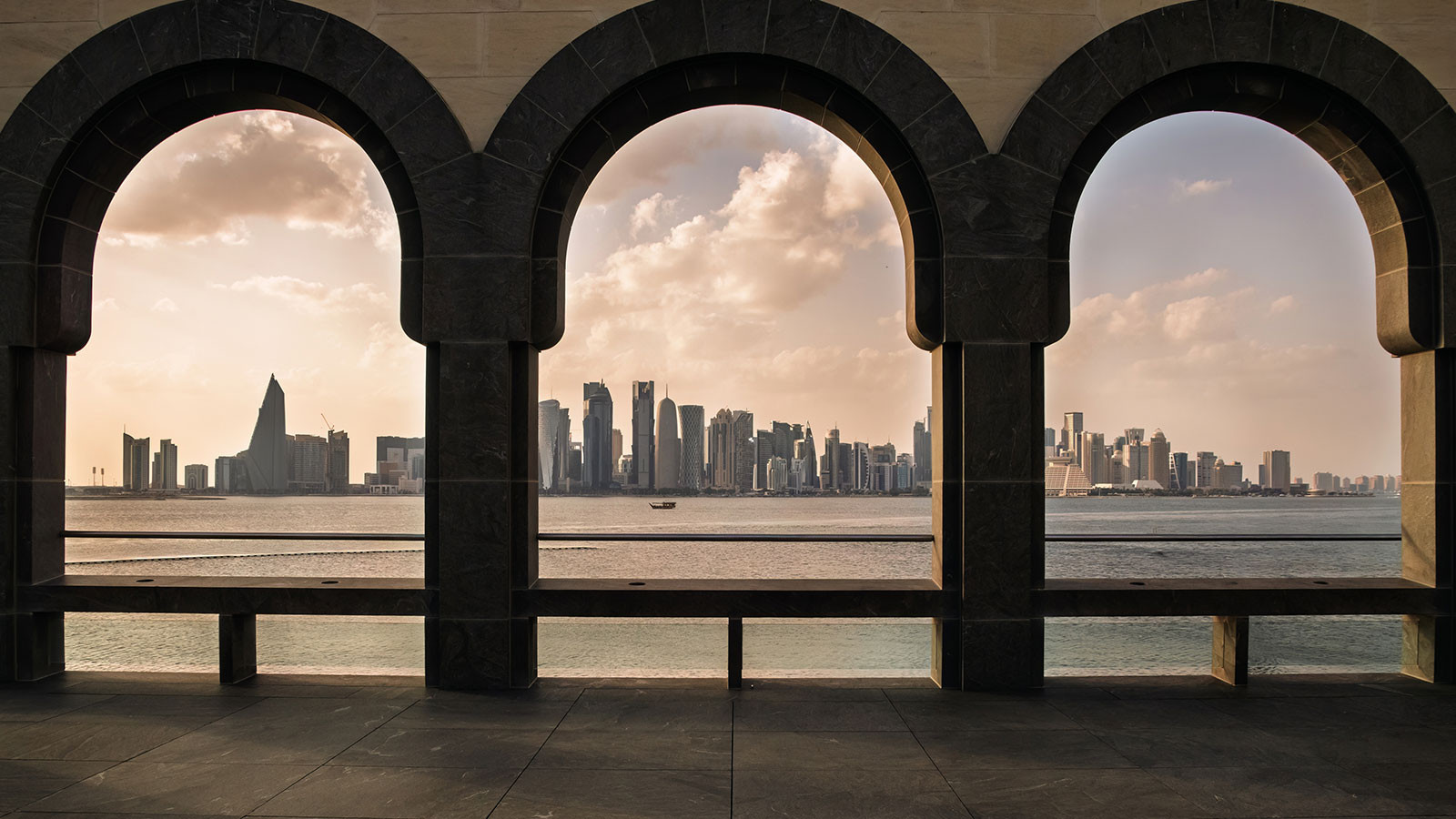 Ortadoğu’daki savaş turizmi vurdu! Körfez’de milyarlarca dolarlık kayıp riski