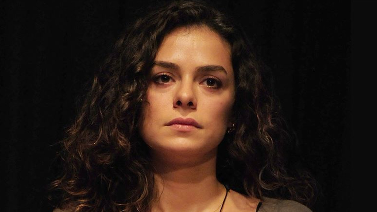 Özge Özpirinçci’den şaşırtan itiraf: Sosyal medyadan gelen ahlaksız mesajı açıkladı