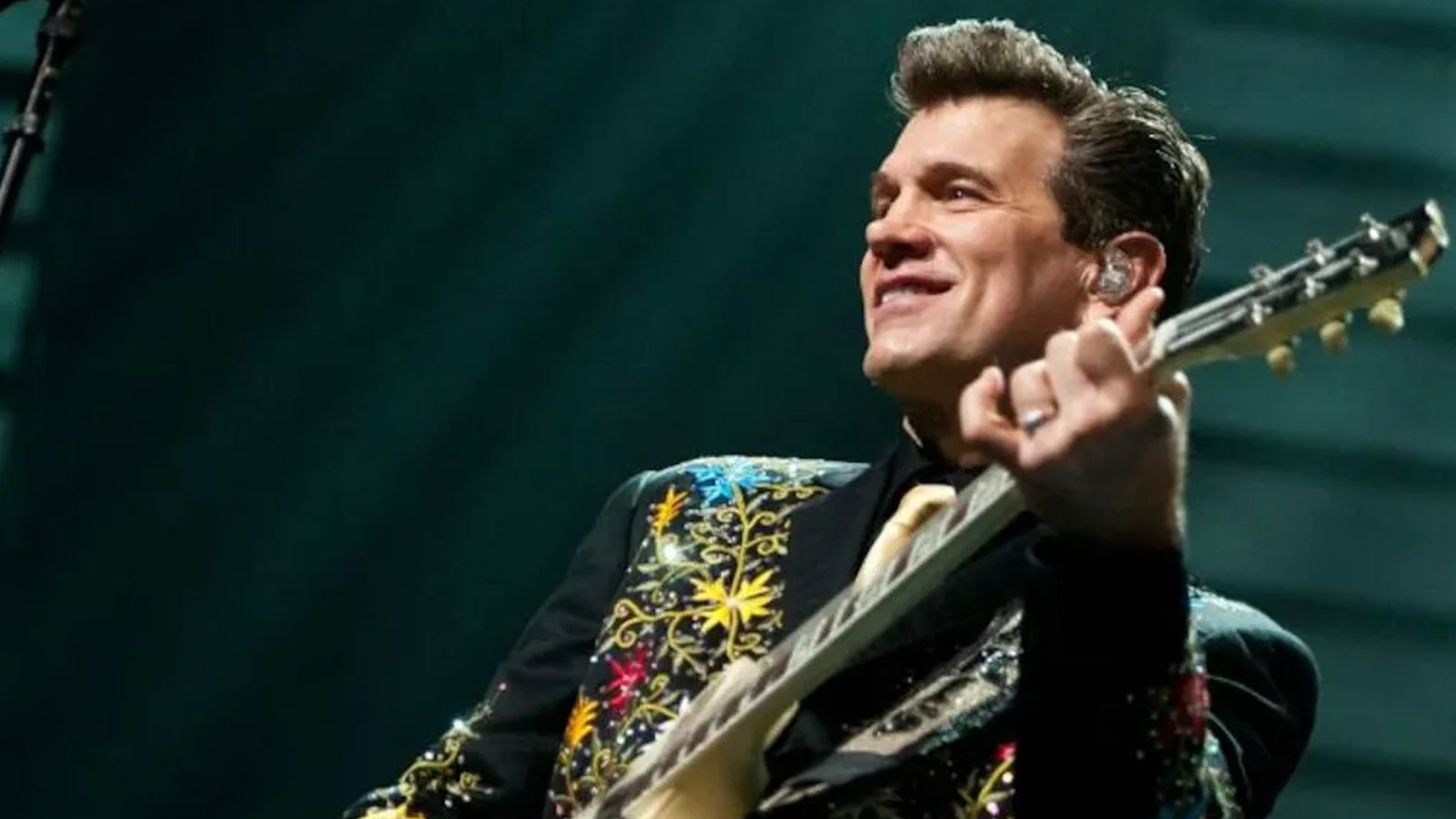 Ünlü şarkıcı Chris Isaak, İstanbul, İzmir ve Ankara'da konser verecek