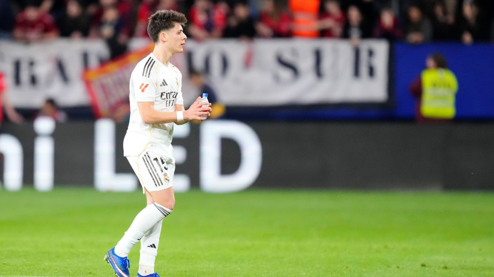 Bazı Real Madrid efsanelerinin beğenmediği Arda Güler'in performansı Lamine Yamal'la başa baş