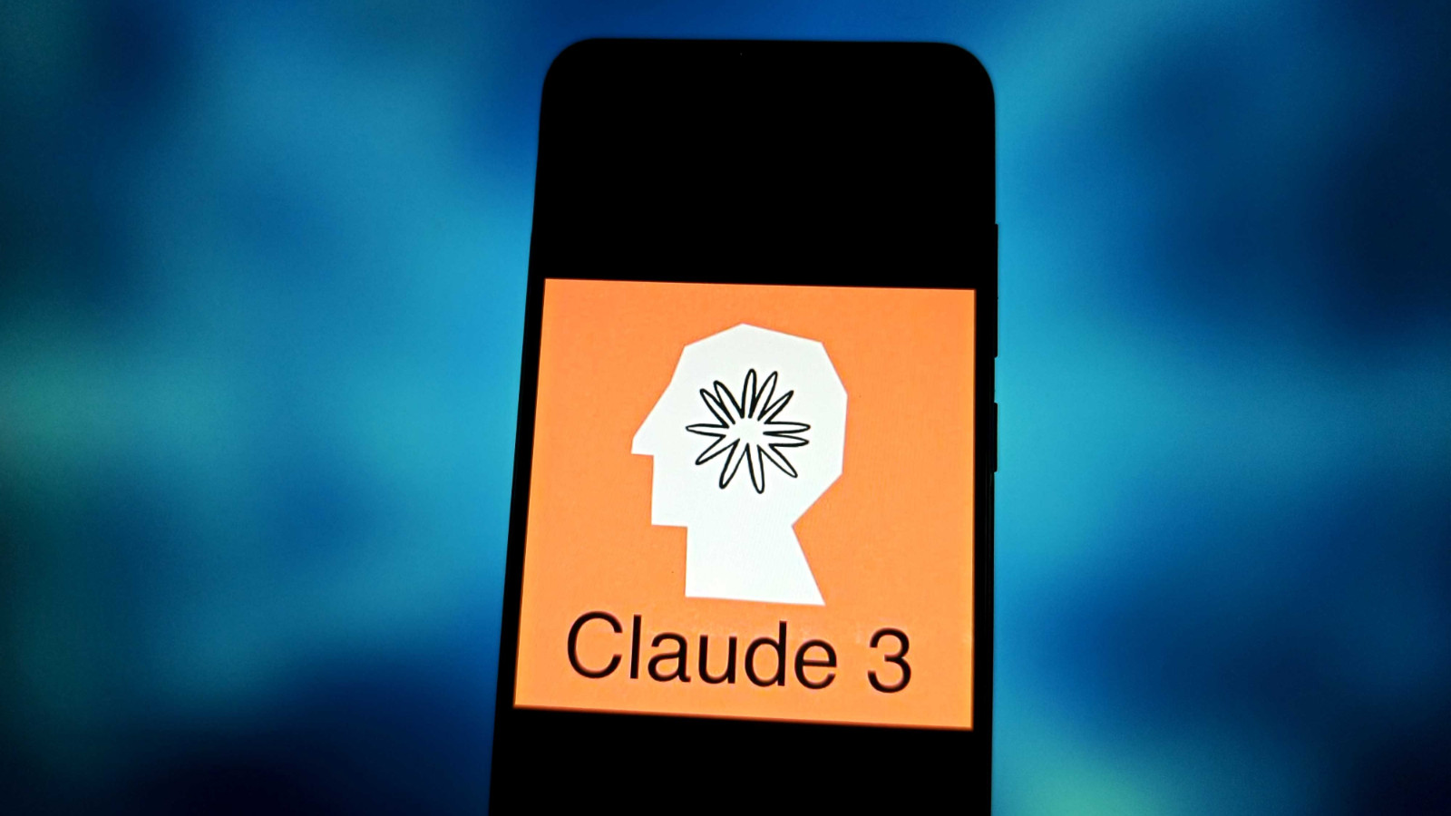 Claude, ChatGPT'ye karşı: Rekabet kızıştı