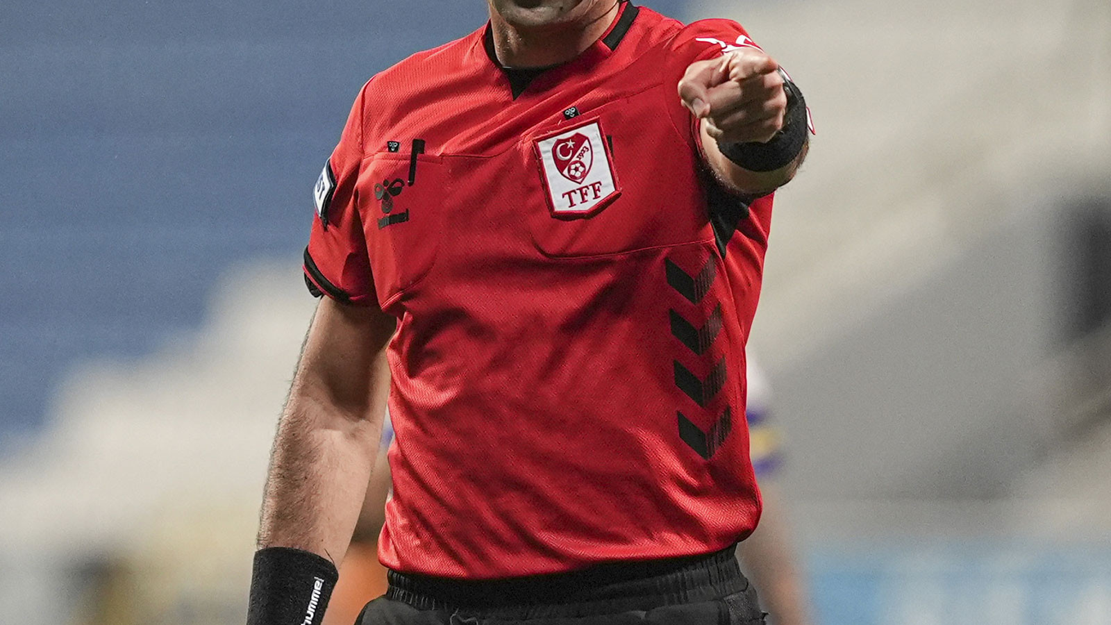 Hakemler ücretlerine zam bekliyor! Hacıosmanoğlu ile görüşüldü