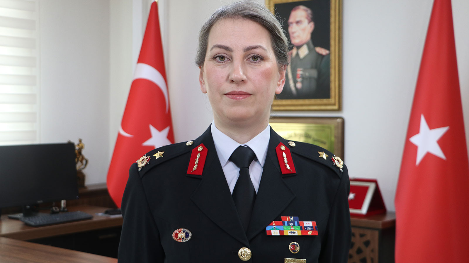 Jandarmanın ikinci kadın generali Gülden Mat Şakir: Kadınlar en zor askeri görevleri başarabilir