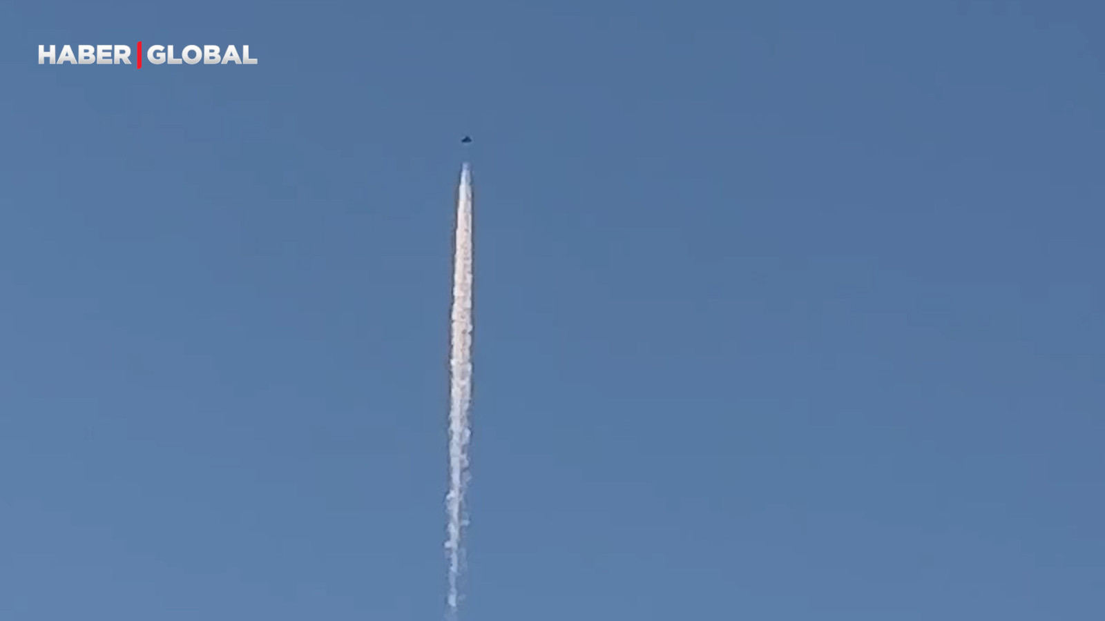 Savaş uçaklarından sınırda devriye uçuşu