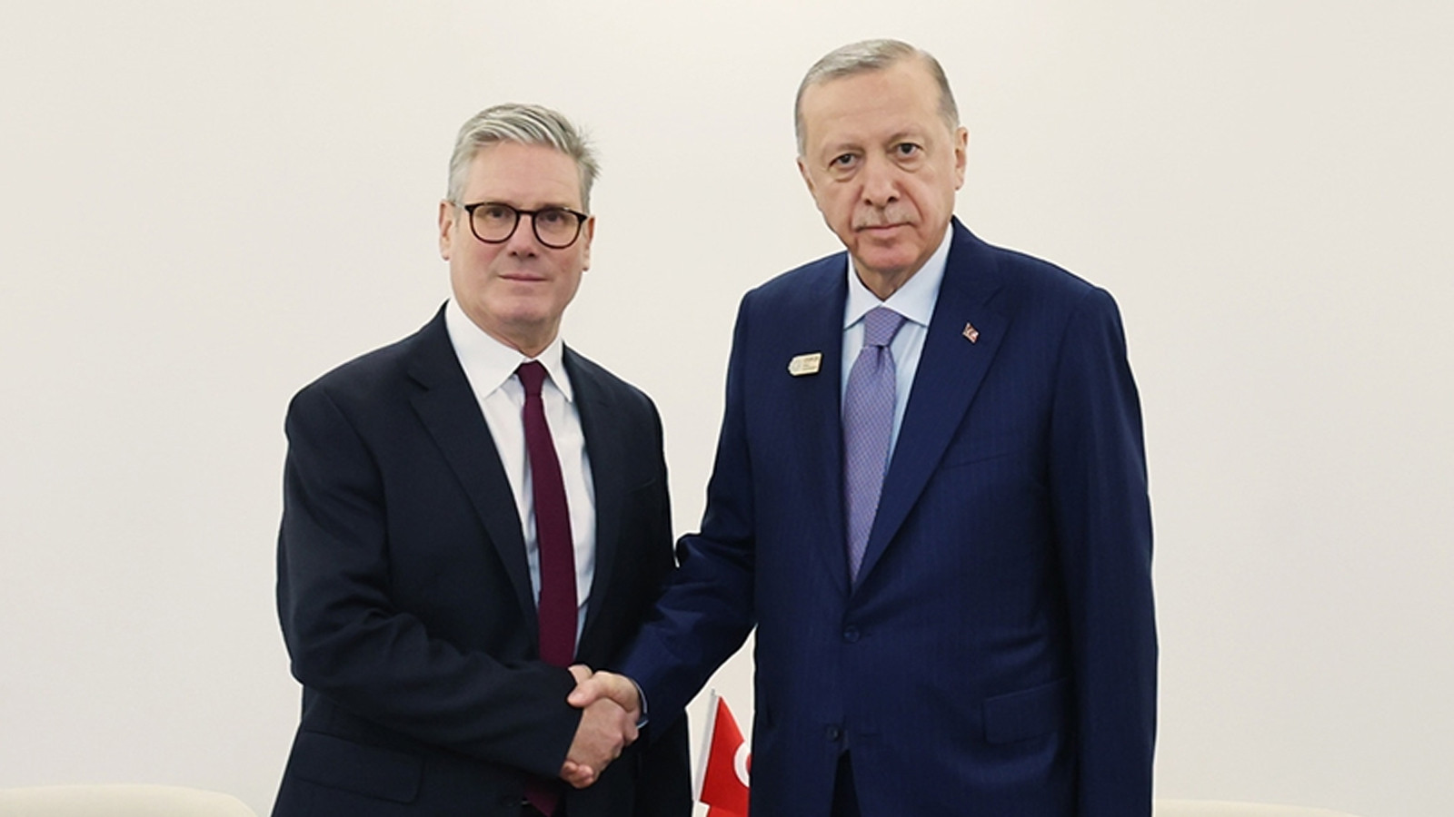 Cumhurbaşkanı Erdoğan, Birleşik Krallık Başbakanı Starmer ile görüştü