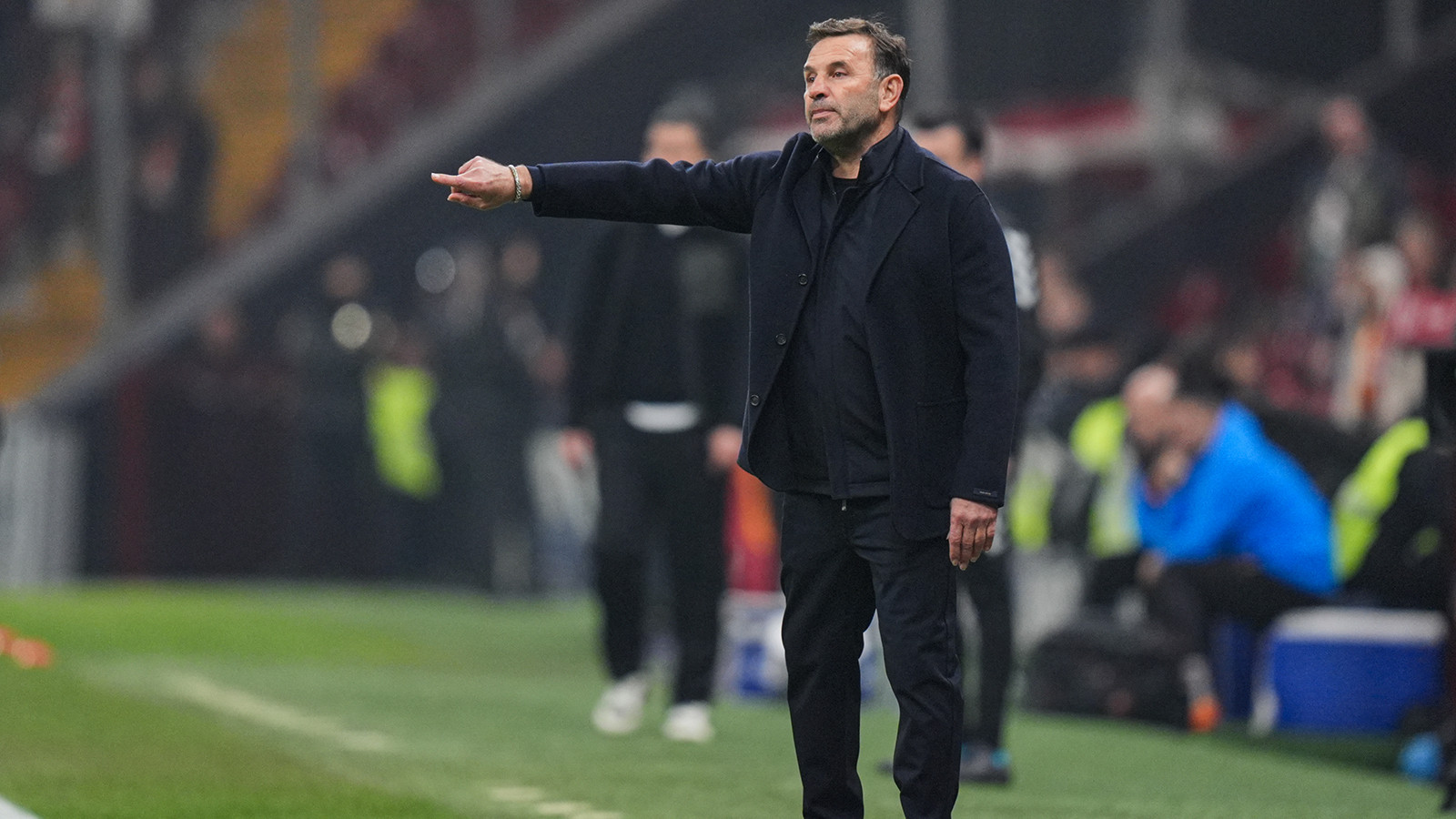 Okan Buruk'tan Beşiktaş derbisinde kadroda 4 değişiklik