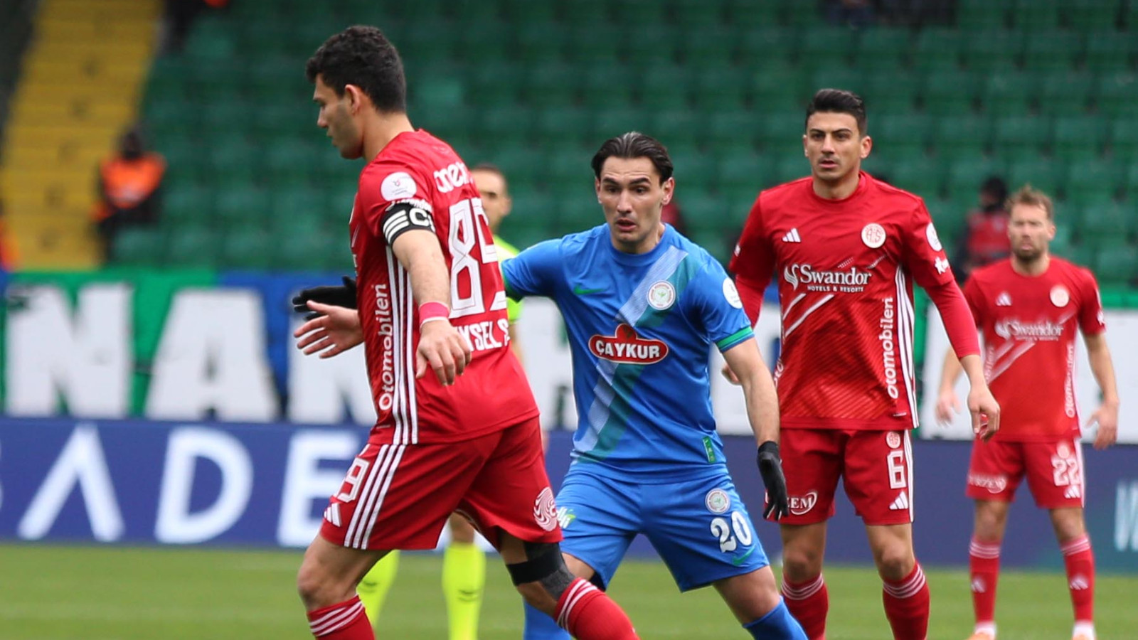 Rizespor - Antalyaspor maçı sonrası yabancı hakem isteği