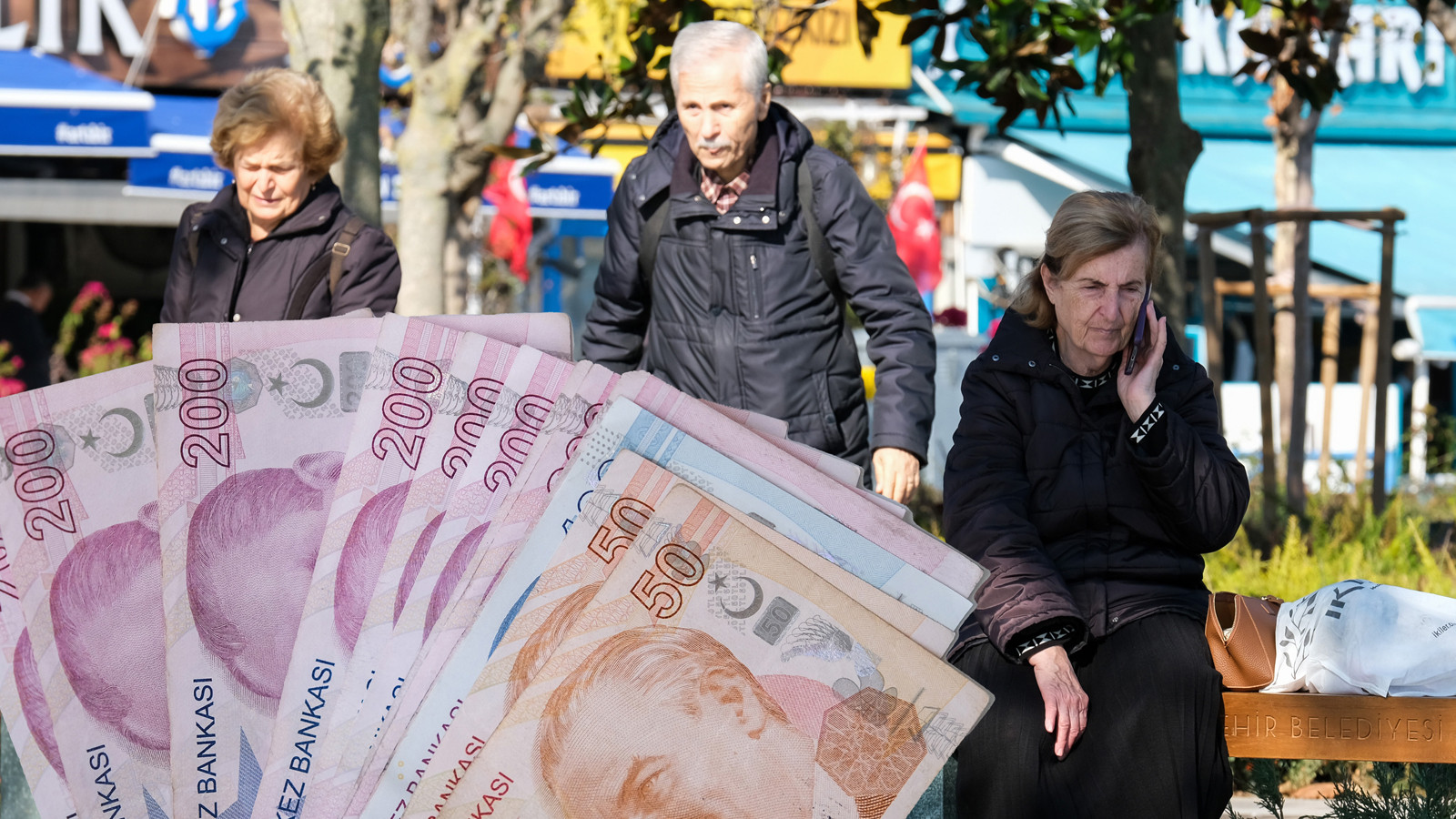 Emekli maaşında bloke krizi: Yargıtay'dan dikkat çeken karar