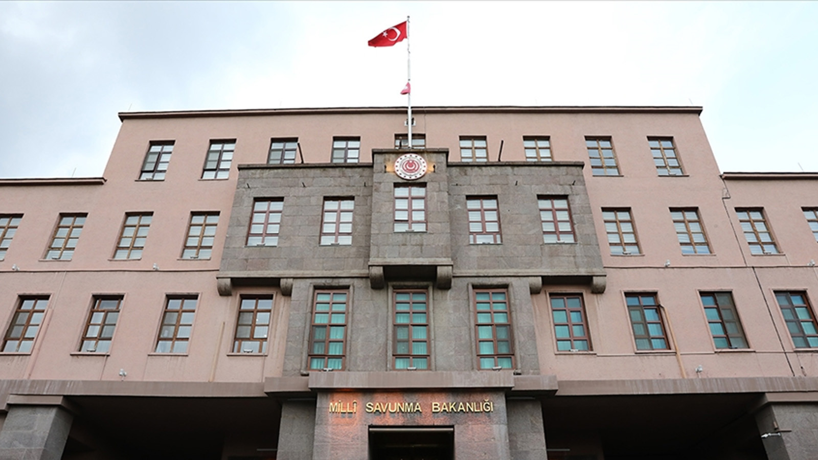 MSB: KKTC'ye 6 adet F-16 konuşlandırıldı