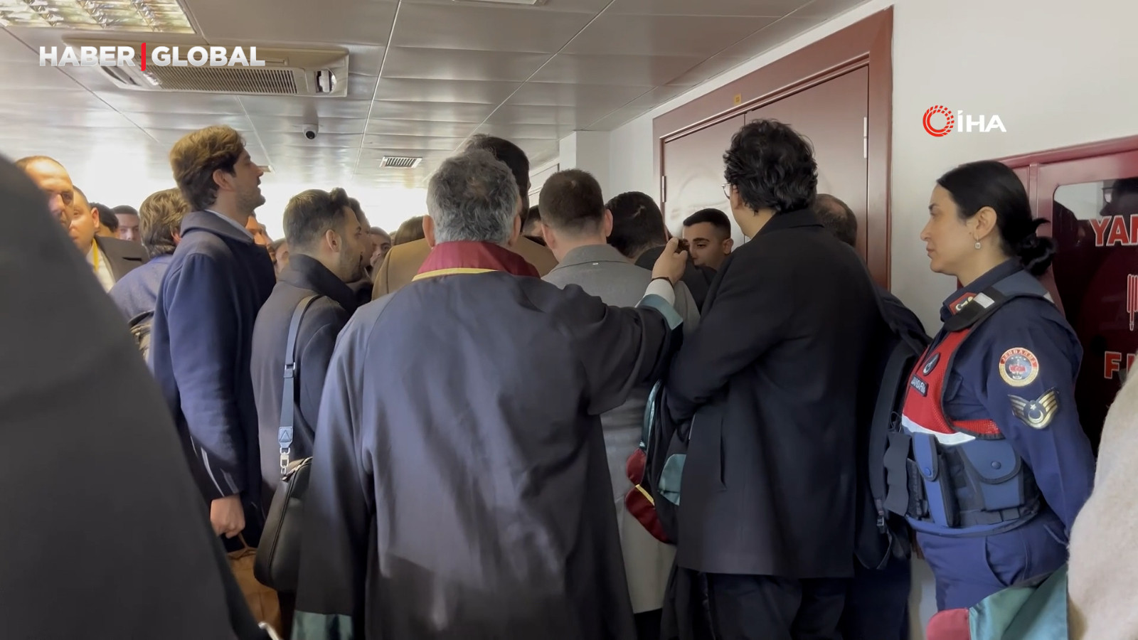 İBB yolsuzluk davasında 2.gün: Duruşmasında gerginlik çıktı