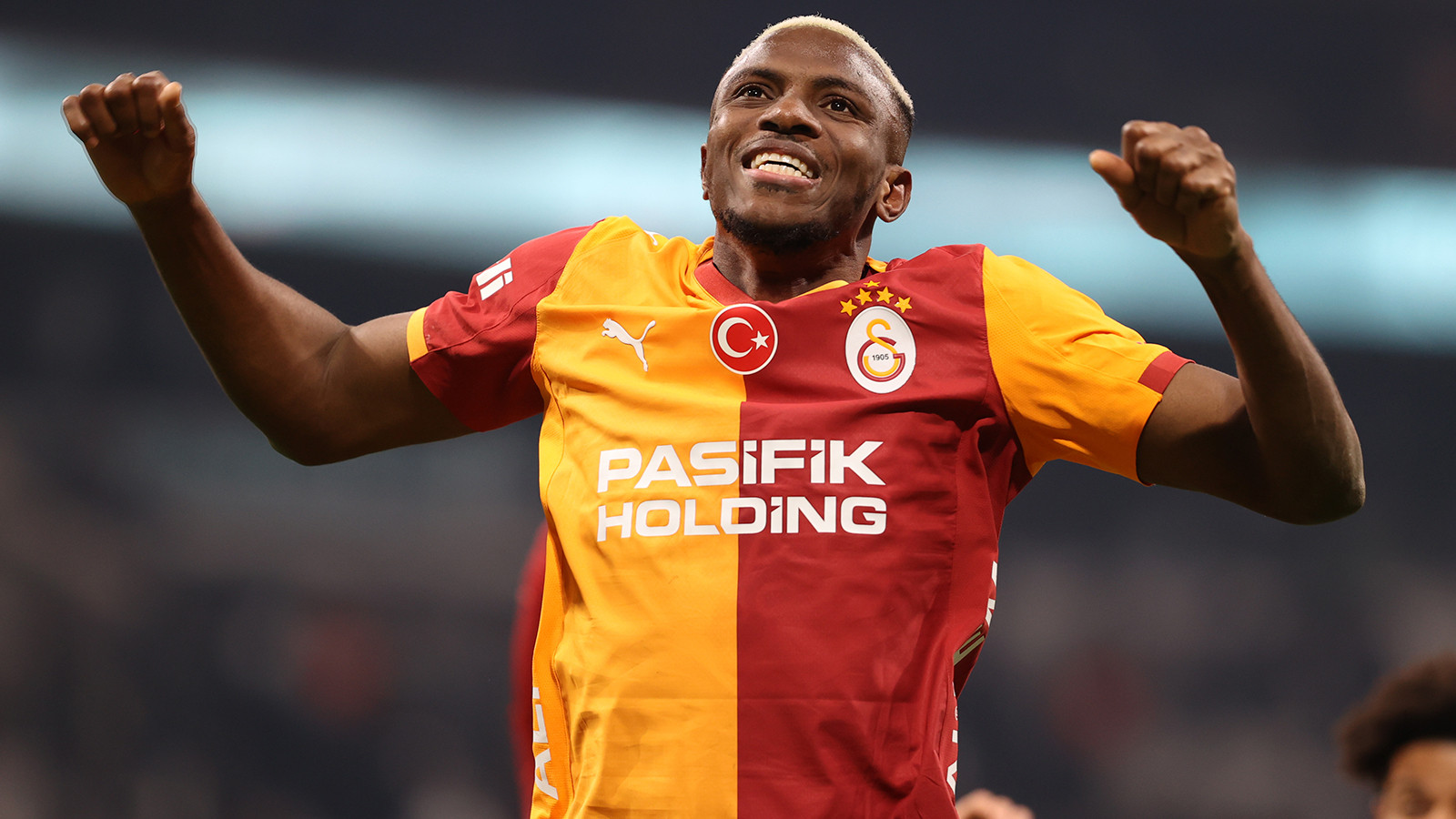 İngiltere'de Osimhen endişesi: "Van Dijk ve Konate için bir sınav olacak"