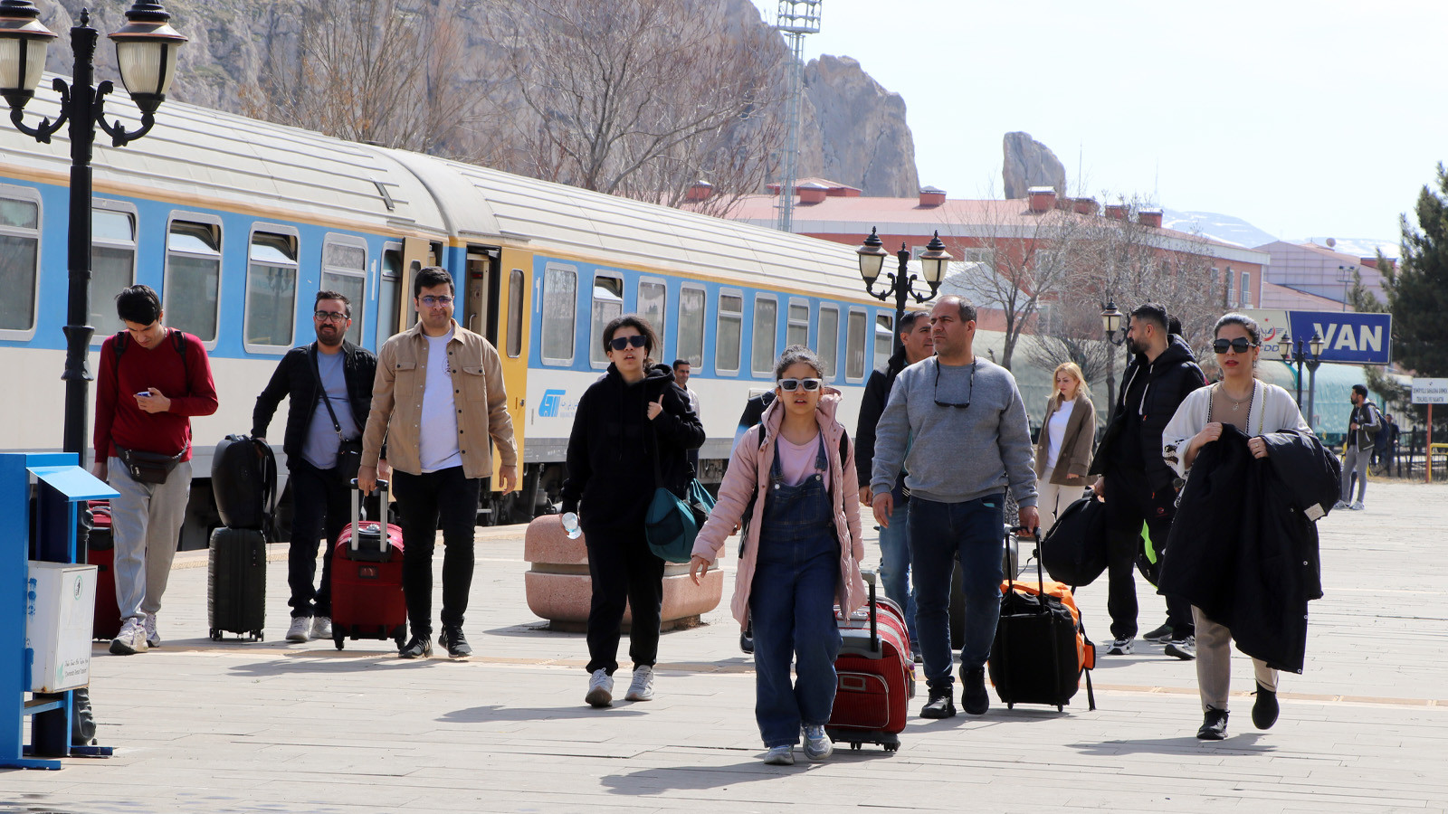 İran'a yönelik saldırılar Van turizmine darbe vurdu; otellerdeki doluluk yüzde 10'a düştü