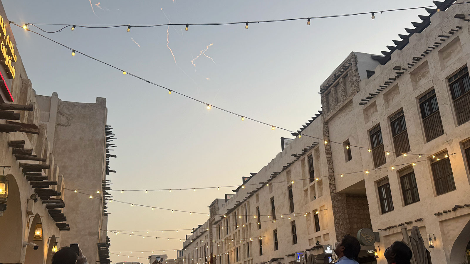 Katar'da patlama sesleri!