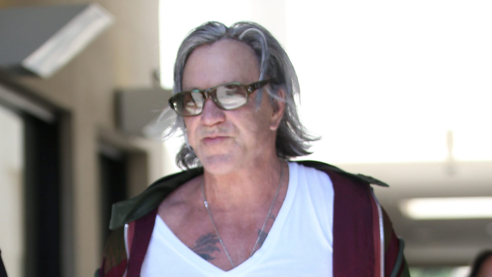 59 bin dolar kira borcu olan Mickey Rourke evinden çıkarıldı