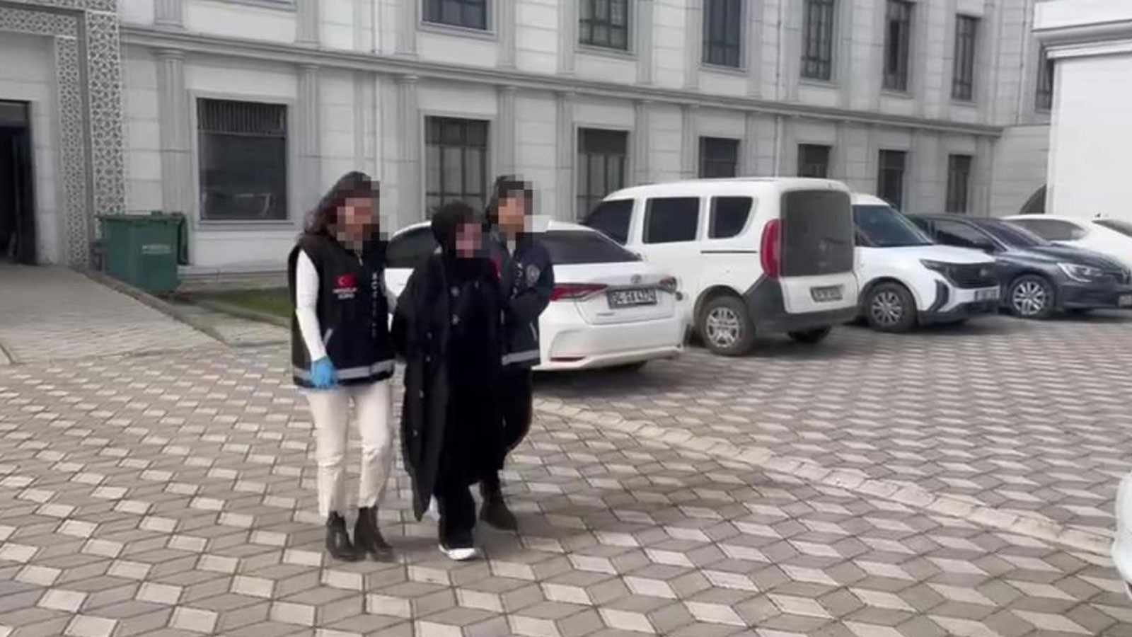 Kendisine istismarda bulunan şahsı öldüren kadın tutuklandı