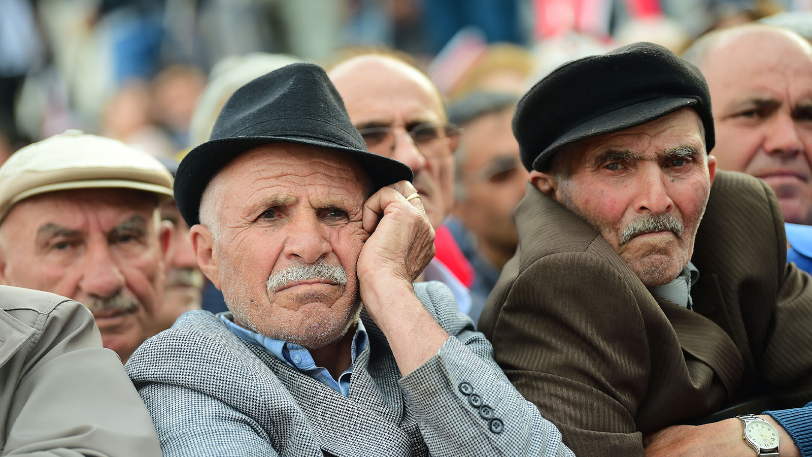 Tarihi zirve! Türkiye'de yaşlı nüfus belli oldu; en çok o ilde!