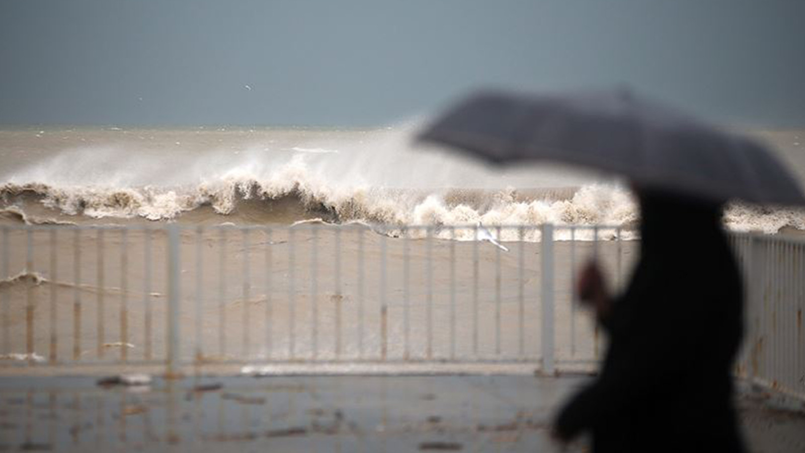 İçişleri Bakanlığı'ndan sağanak ve fırtına uyarısı