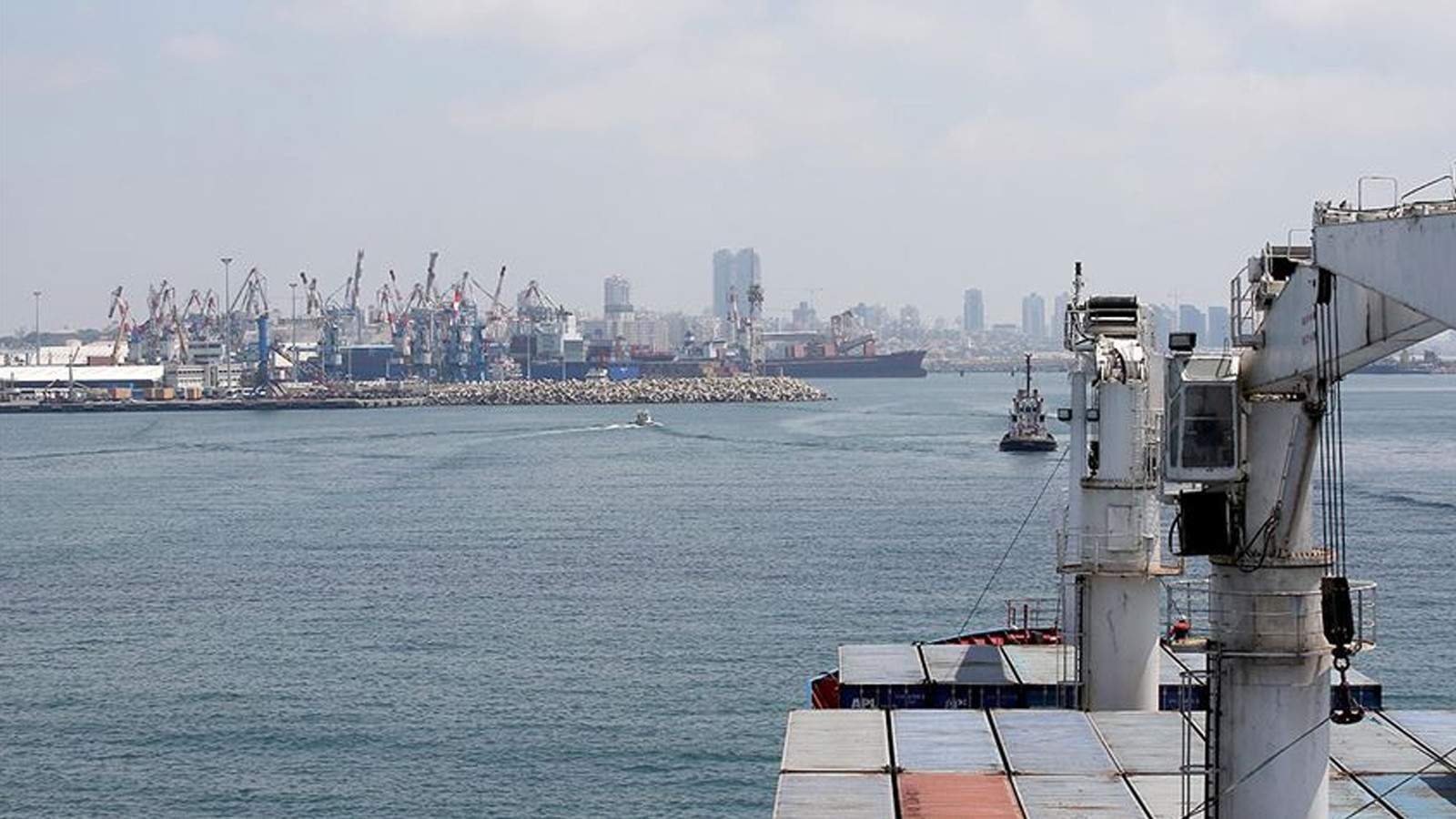 İran’dan BAE’deki limanlar için tahliye uyarısı