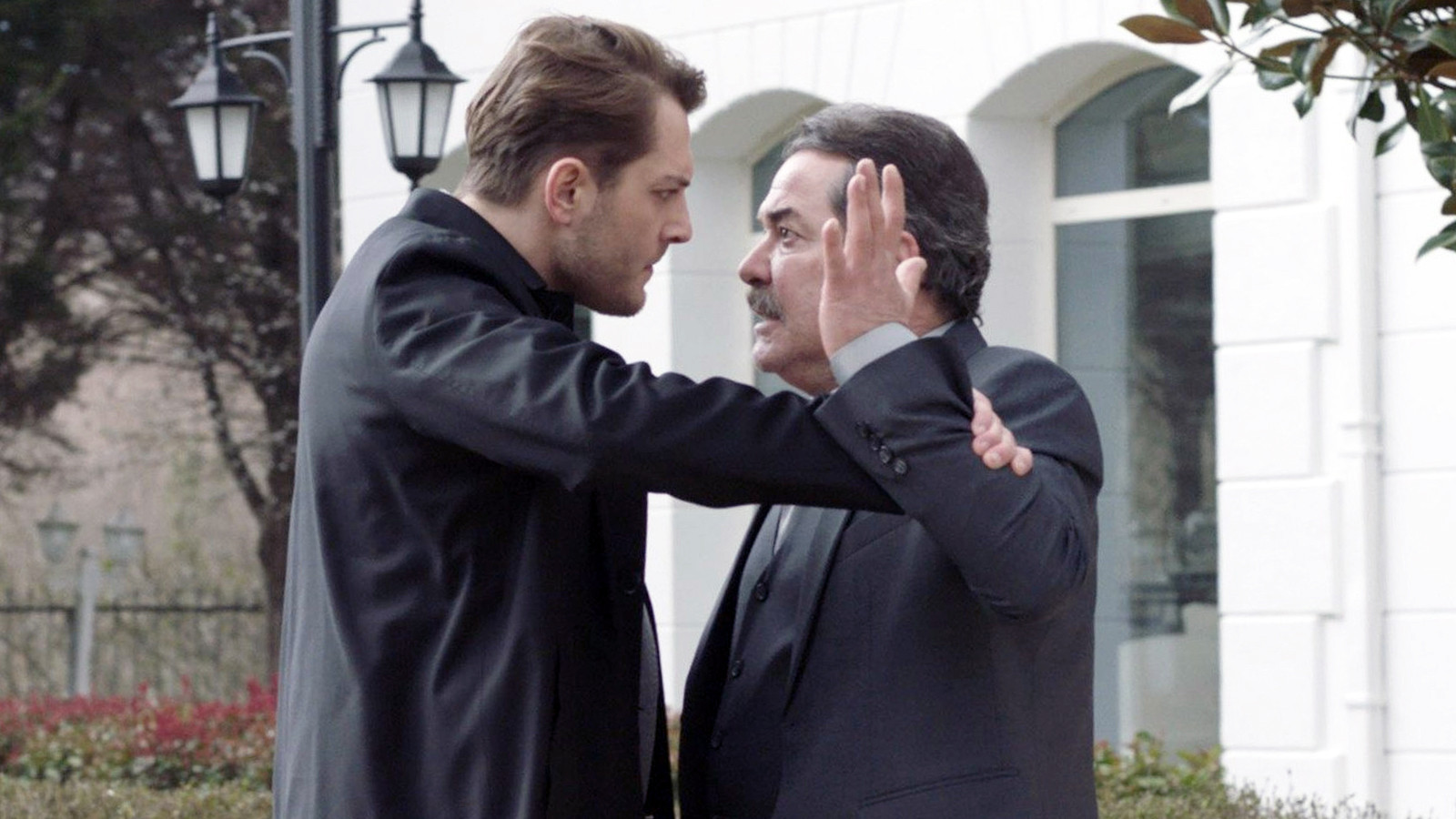 Aynı Yağmur Altında 6. Bölüm Tek Parça Full İzle! ATV Aynı Yağmur Altında son bölüm izle!