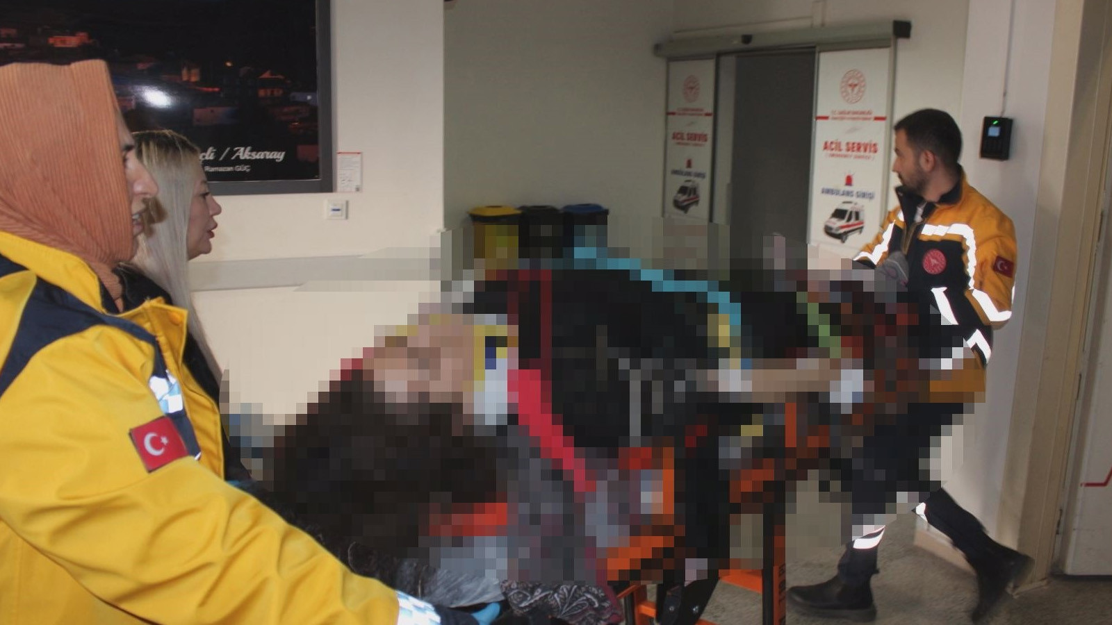 Bayram tatili yolunda feci kaza: Anne ve baba öldü, 4 çocuk ağır yaralandı