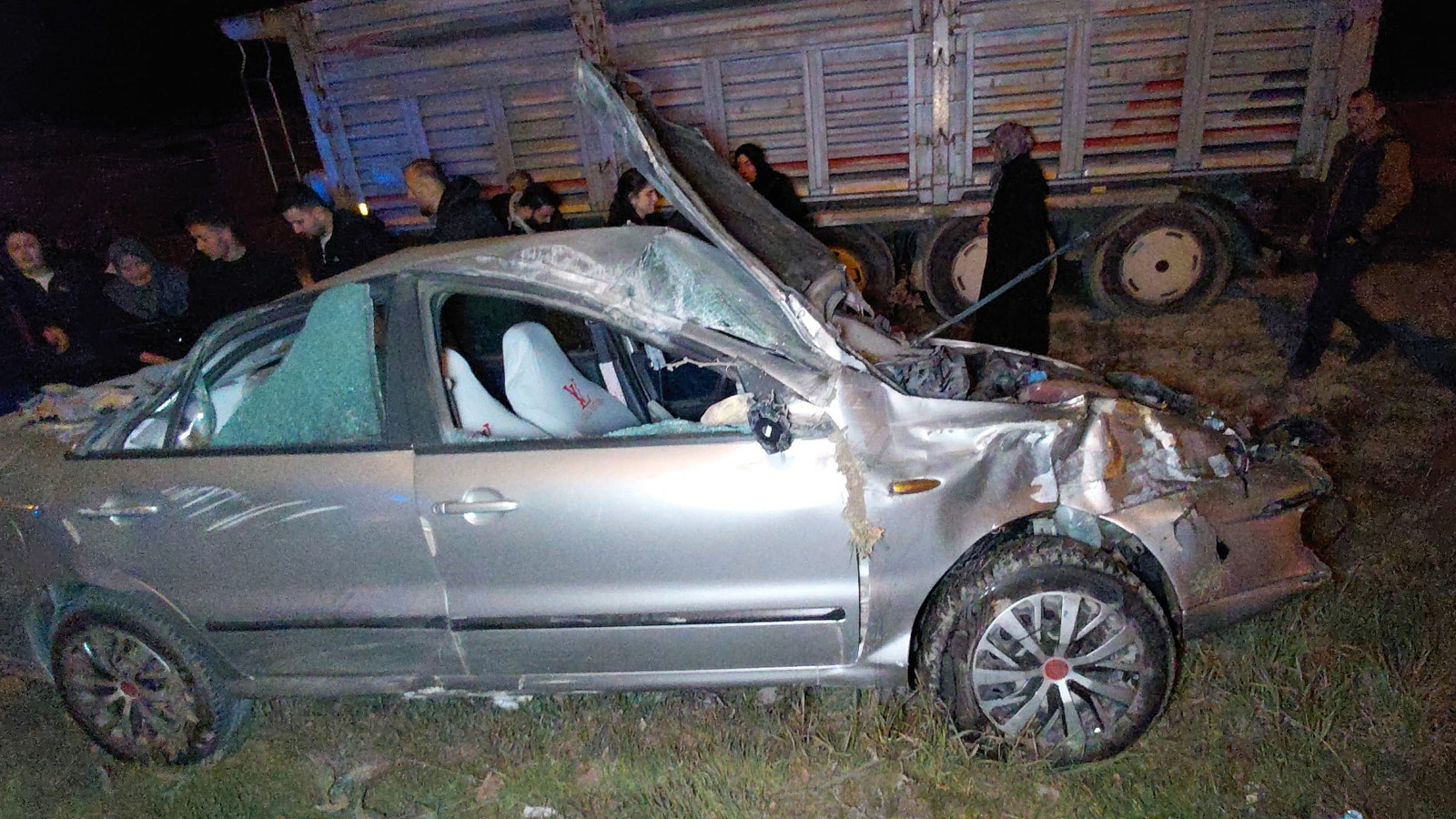 Bolu’da kazada ortalık savaş alanına döndü: Yaralılar var