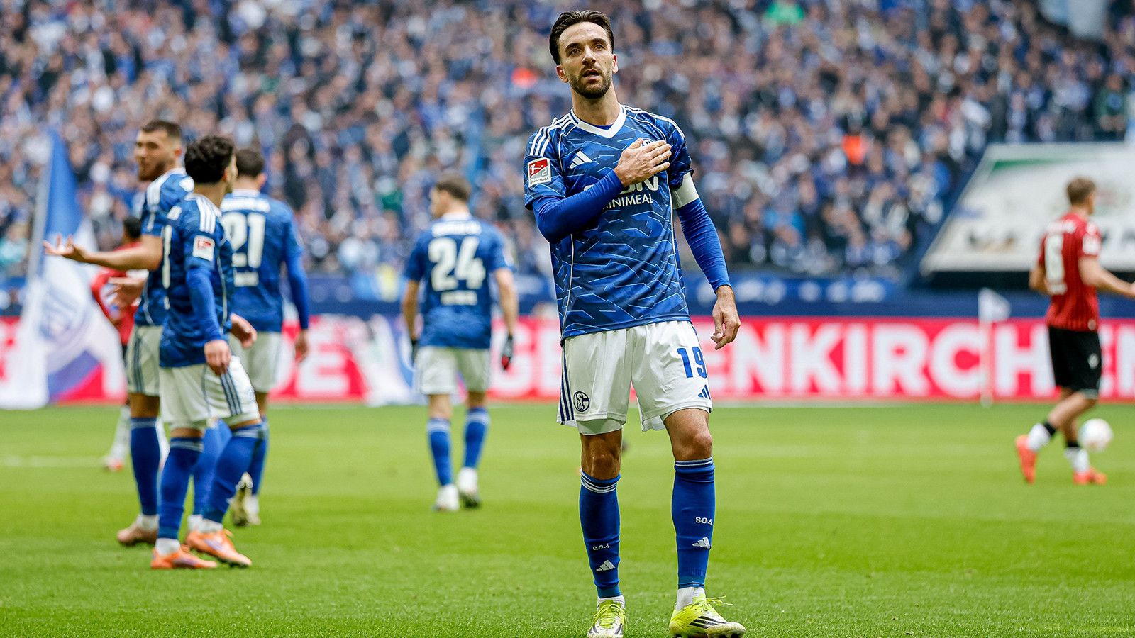 Kenan Karaman, Schalke 04 tarihine geçti