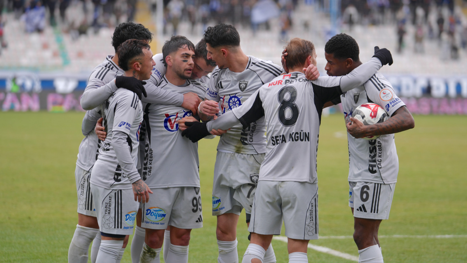 1. Lig'de lider değişti! Erzurumspor, Amedspor ile arayı açtı