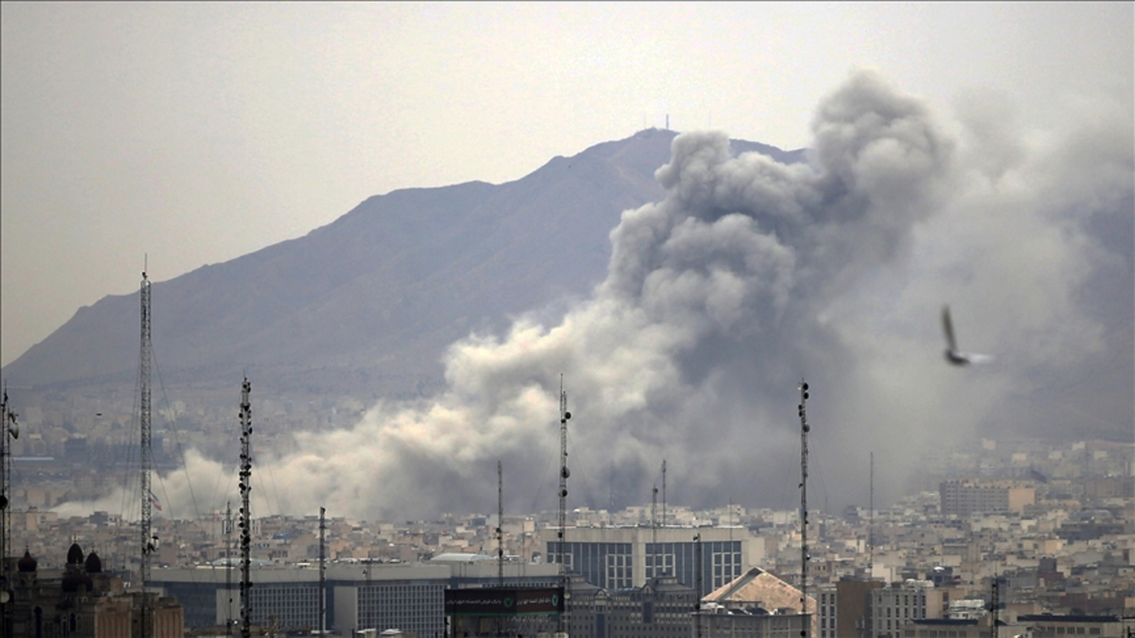 İsrail'den İran'a yeni saldırı dalgası