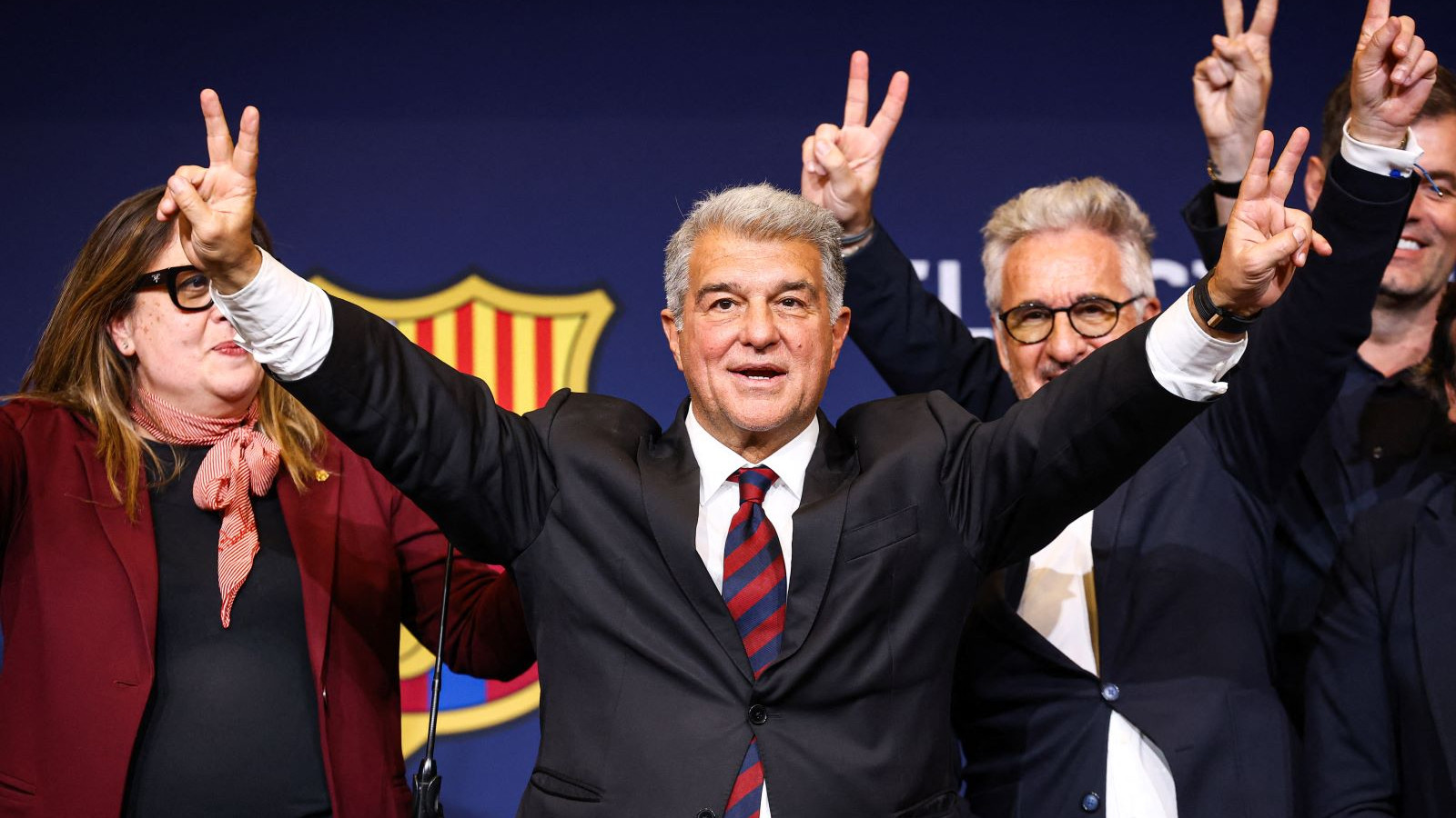 Joan Laporta yeniden Barcelona başkanı seçildi