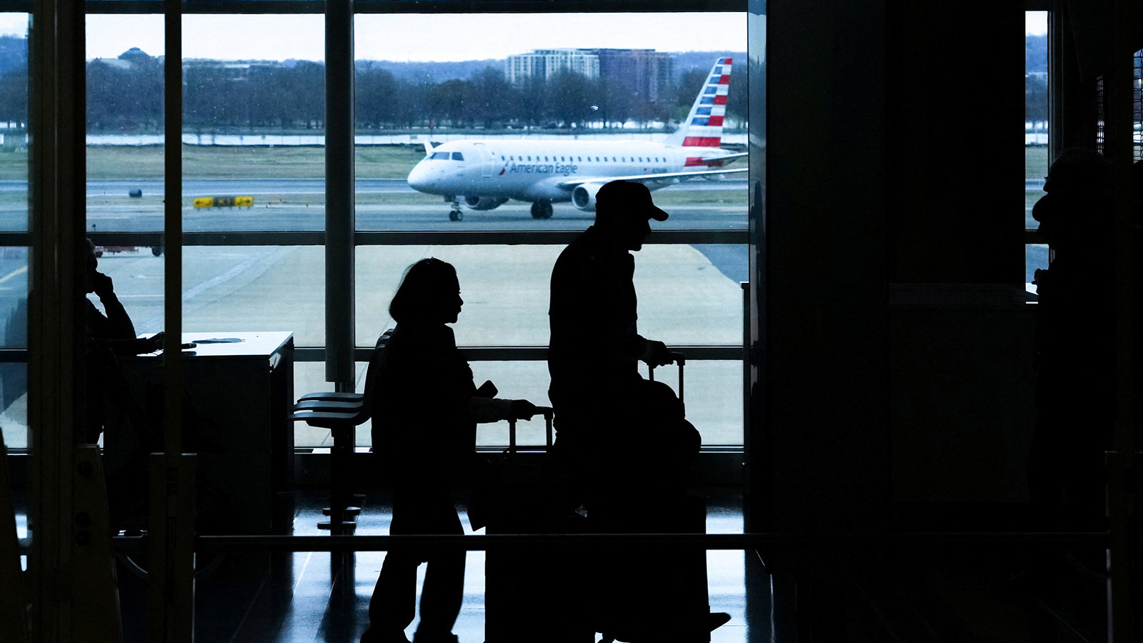 Savaşın ABD’ye faturası: İran'a saldırılar hava yolunu vurdu