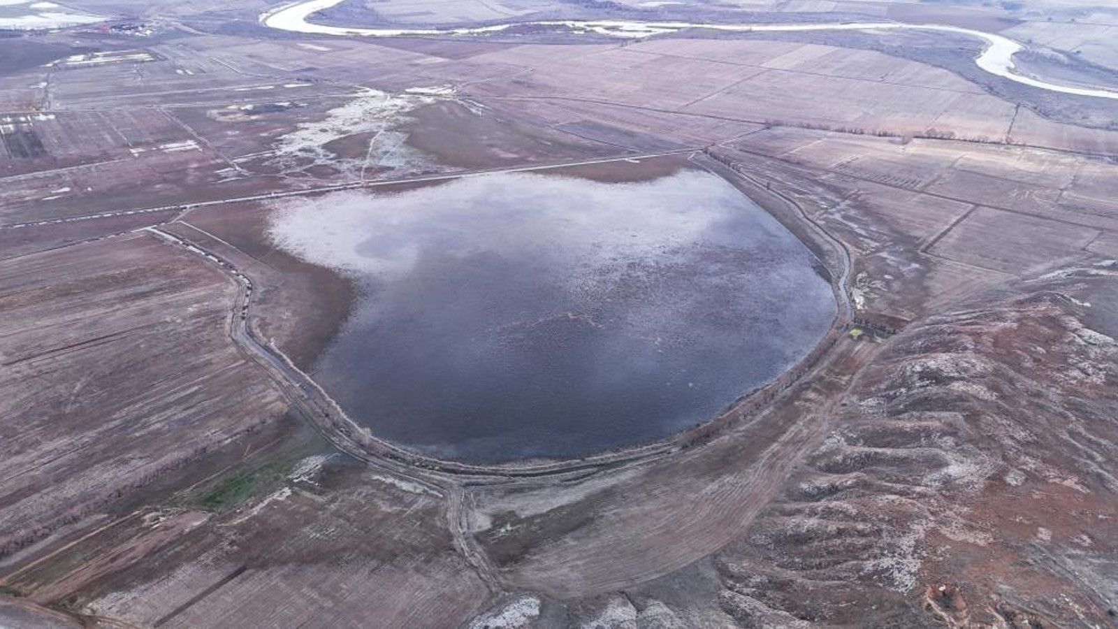 Sivas'ta göller doldu taştı, tarım arazileri sular altında kaldı